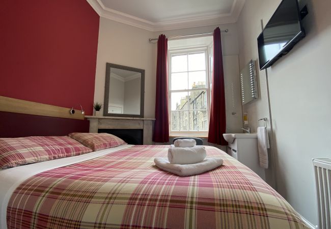 Rent by room in Edinburgh - Regent House Hotel 14 double