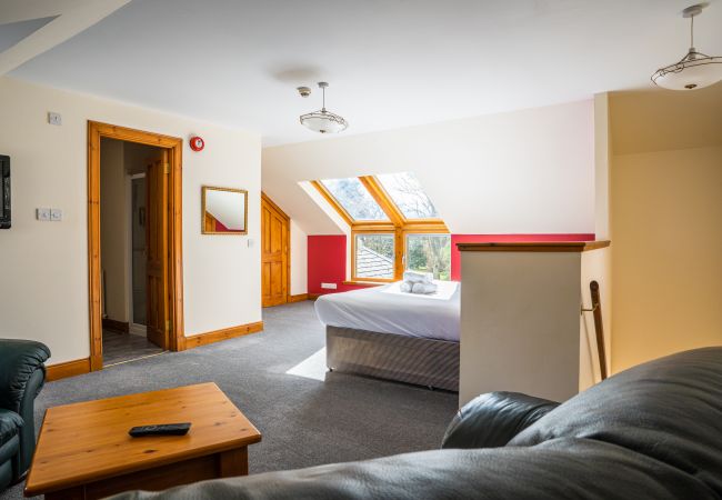 Rent by room in Kingussie - Columba House - 12 The Penthouse