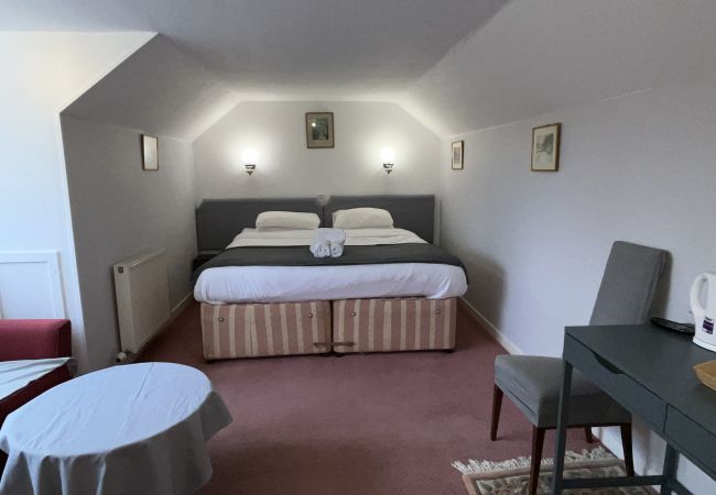 Rent by room in Kingussie - Columba House - 6 Coachman Suite