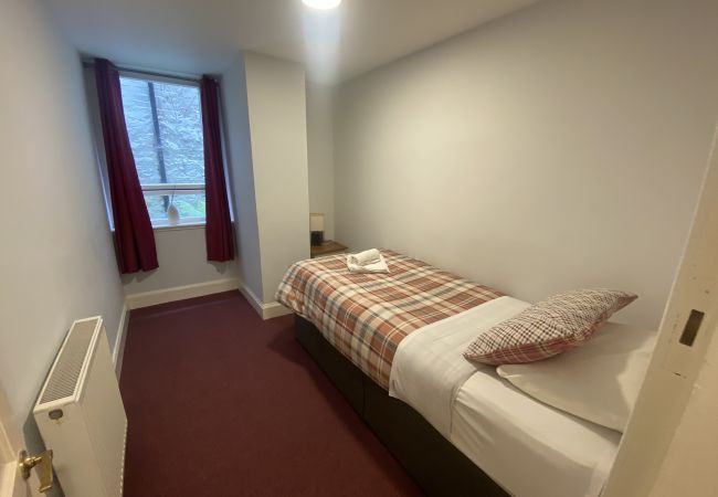 Apartment in Edinburgh - Regent House Hotel apt