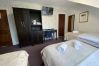 Rent by room in Edinburgh - 9 Park View House Hotel