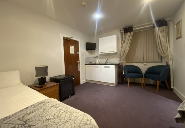 Rent by room in Edinburgh - 10 Park View House Hotel
