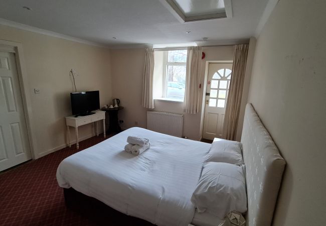 Rent by room in Kingussie - Columba House - James Court