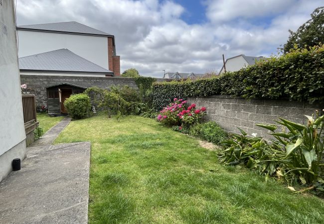 House in Dublin - Sandymount House & Garden