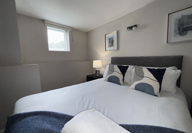 Apartment in Bo'ness - Richmond Park Hotel - Stags Head Apartment 4 Pax