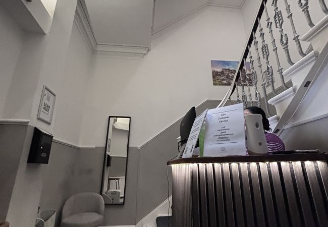 Rent by room in Edinburgh - Haymarket Hostel 9-1 - 12p Mix