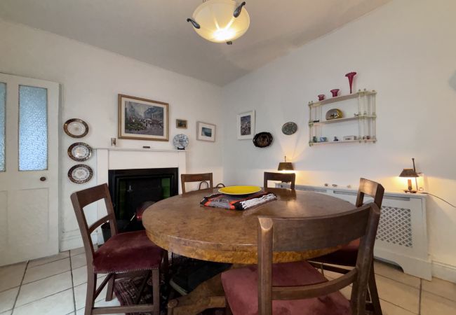 House in Dublin - Quaint Donnybrook Townhouse