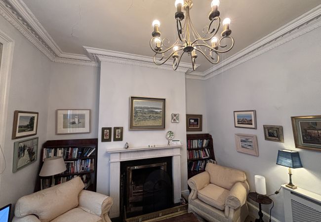 House in Dublin - Quaint Donnybrook Townhouse