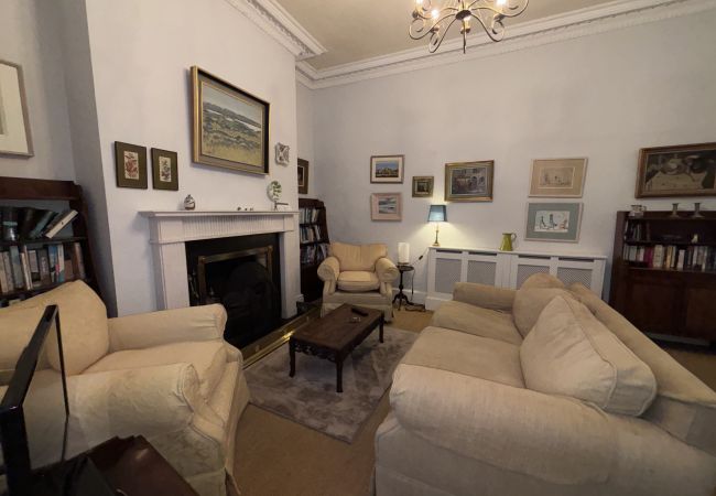 House in Dublin - Quaint Donnybrook Townhouse